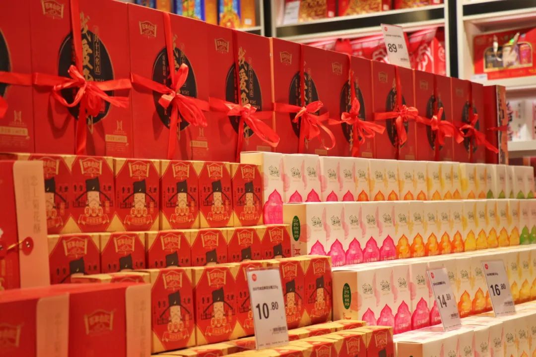 不凡成就非凡 · 卓越之路