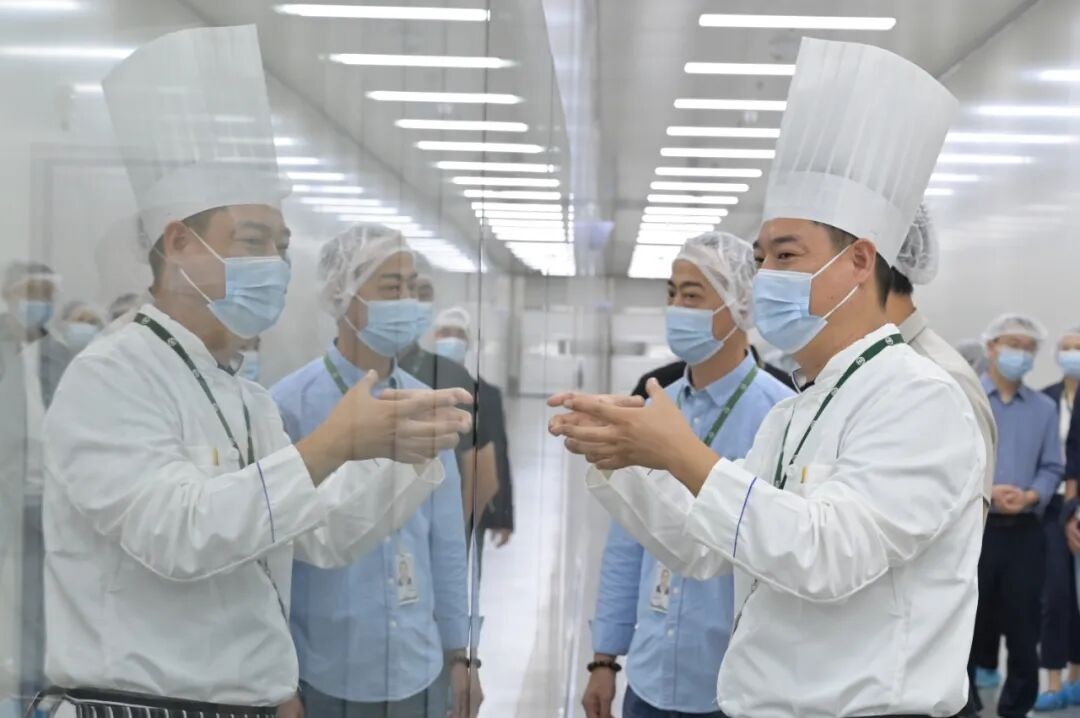 不凡成就非凡 · 卓越之路
