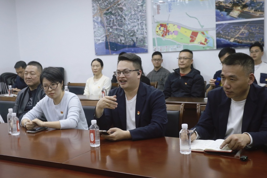 不凡成就非凡 · 卓越之路