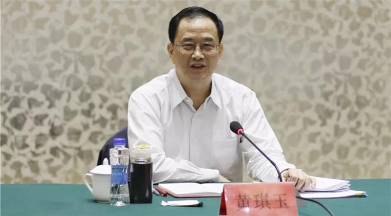 不凡成就非凡 · 卓越之路