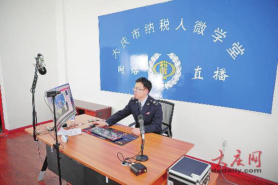 不凡成就非凡 · 卓越之路