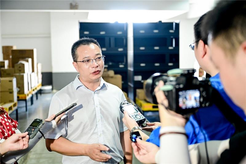 不凡成就非凡 · 卓越之路