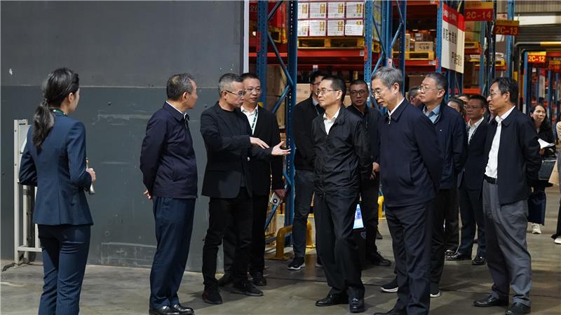 不凡成就非凡 · 卓越之路