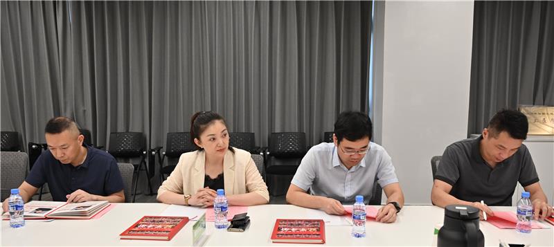 不凡成就非凡 · 卓越之路