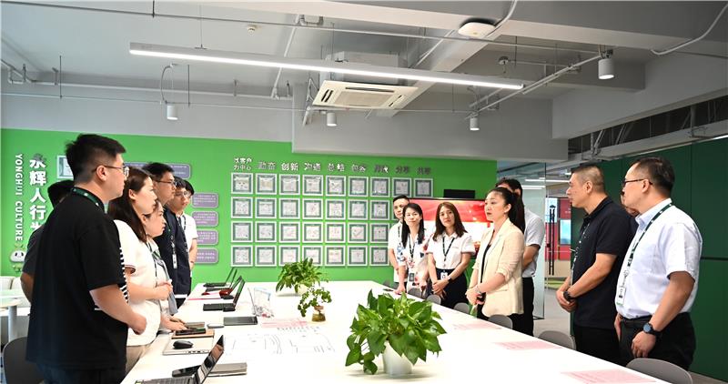 不凡成就非凡 · 卓越之路